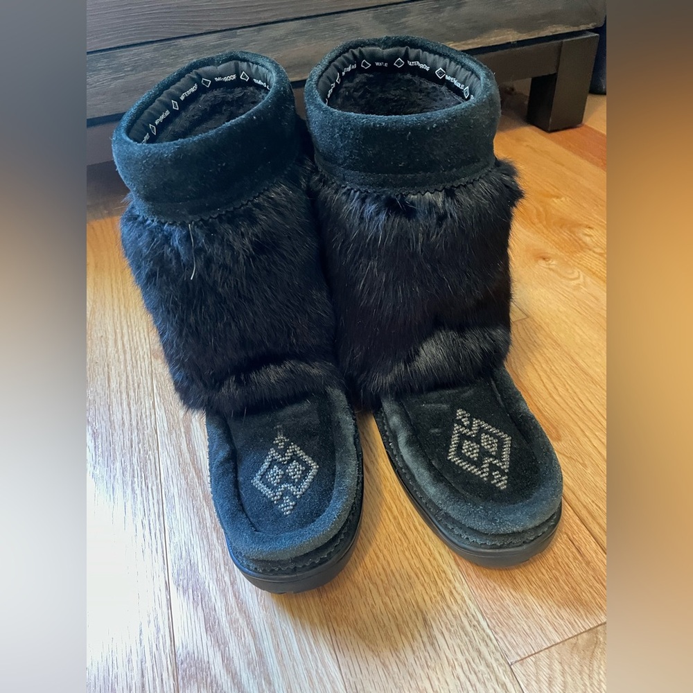 Women's Black Winter Boots